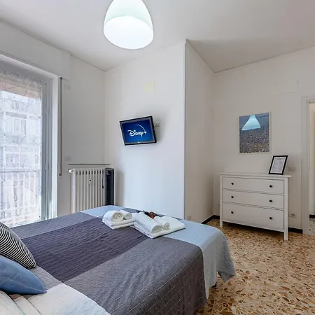 Strategic Center Location - Train - Cruise & Appartamento