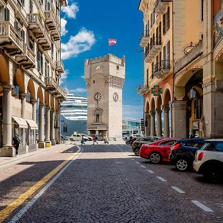 Strategic Center Location - Train - Cruise & Appartamento Savona