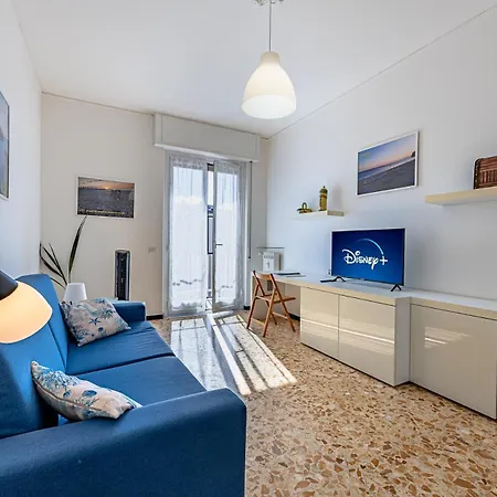 Strategic Center Location - Train - Cruise & * Savona