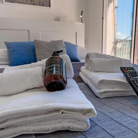 Apartment Strategic Center Location - Train - Cruise & *
