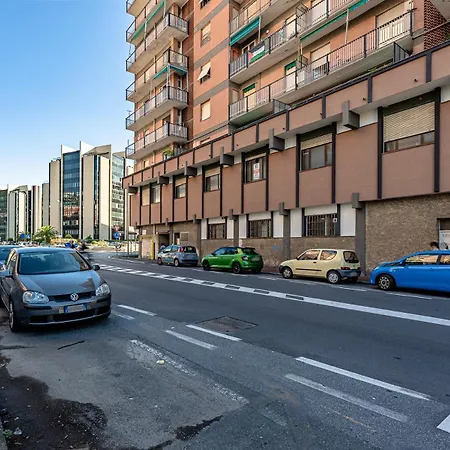 Strategic Center Location - Train - Cruise & Apartment Savona