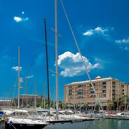 Apartment Strategic Center Location - Train - Cruise & *